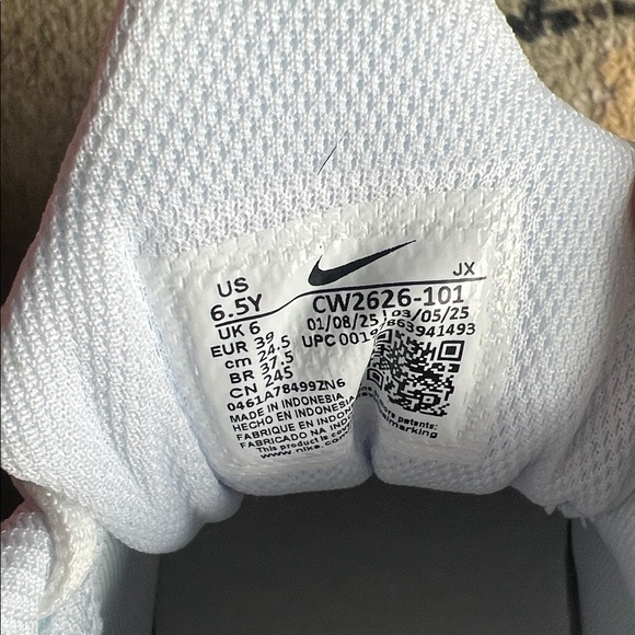 New Nike Shox R4 Sneakers - Picture 11 of 12